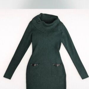 Elegant Green Cowl Neck Midi Dress